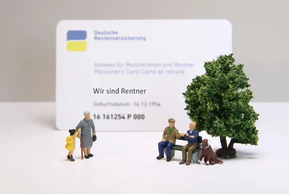 pensioners, id, miniature figures, retirement