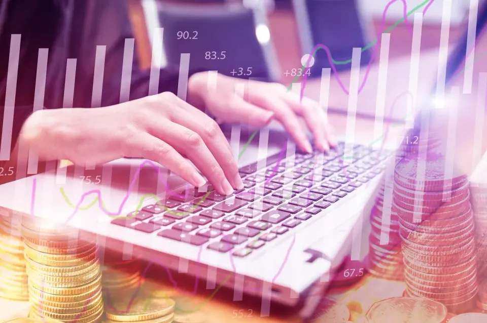 hand, type, keyboard, money